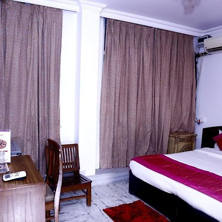 Batra Holiday Home - Couple Friendly Stays Делі Екстер'єр фото